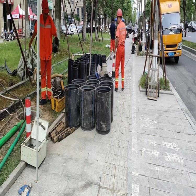 托克逊管道短管置换修复